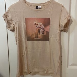 Ariana Grande Sweetner Shirt